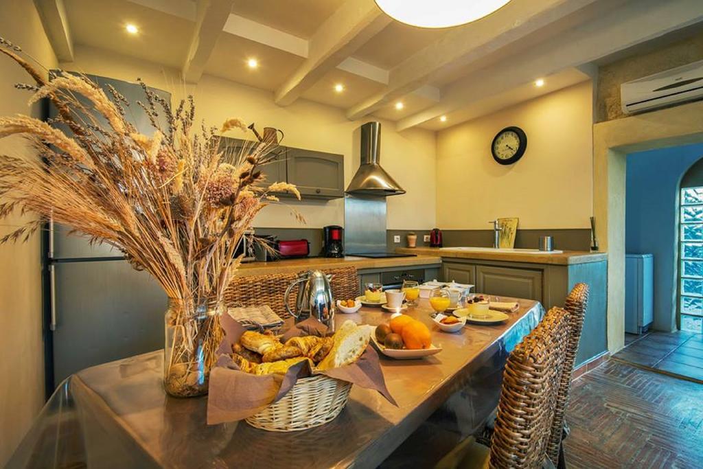 Le Clos De Camargue Gallician Bagian luar foto